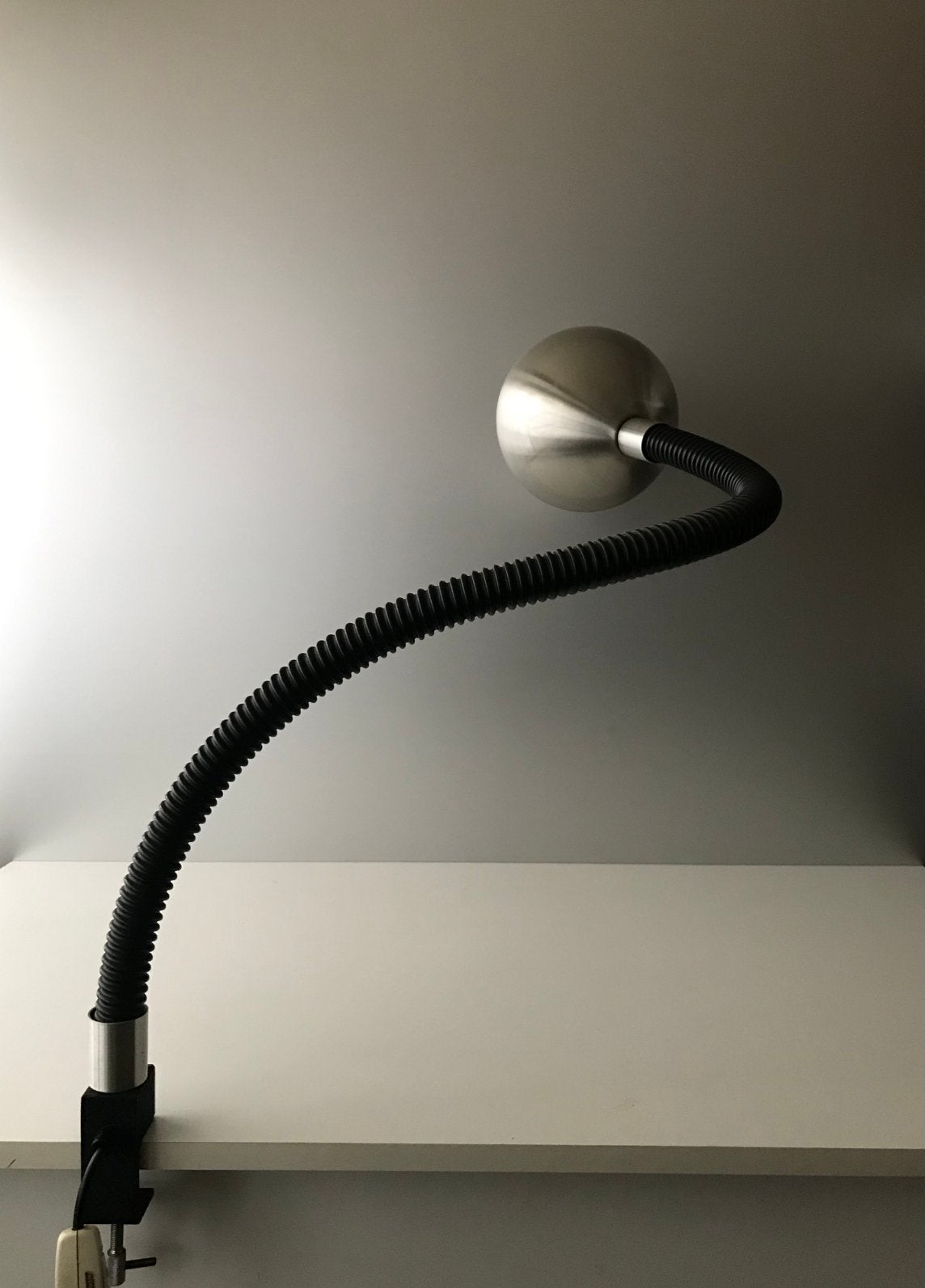 Raak Cobra vintage desk clamp lamp 60s bureaulamp, Huis en Inrichting, Bureaulamp, Vintage, Metaal, Gebruikt