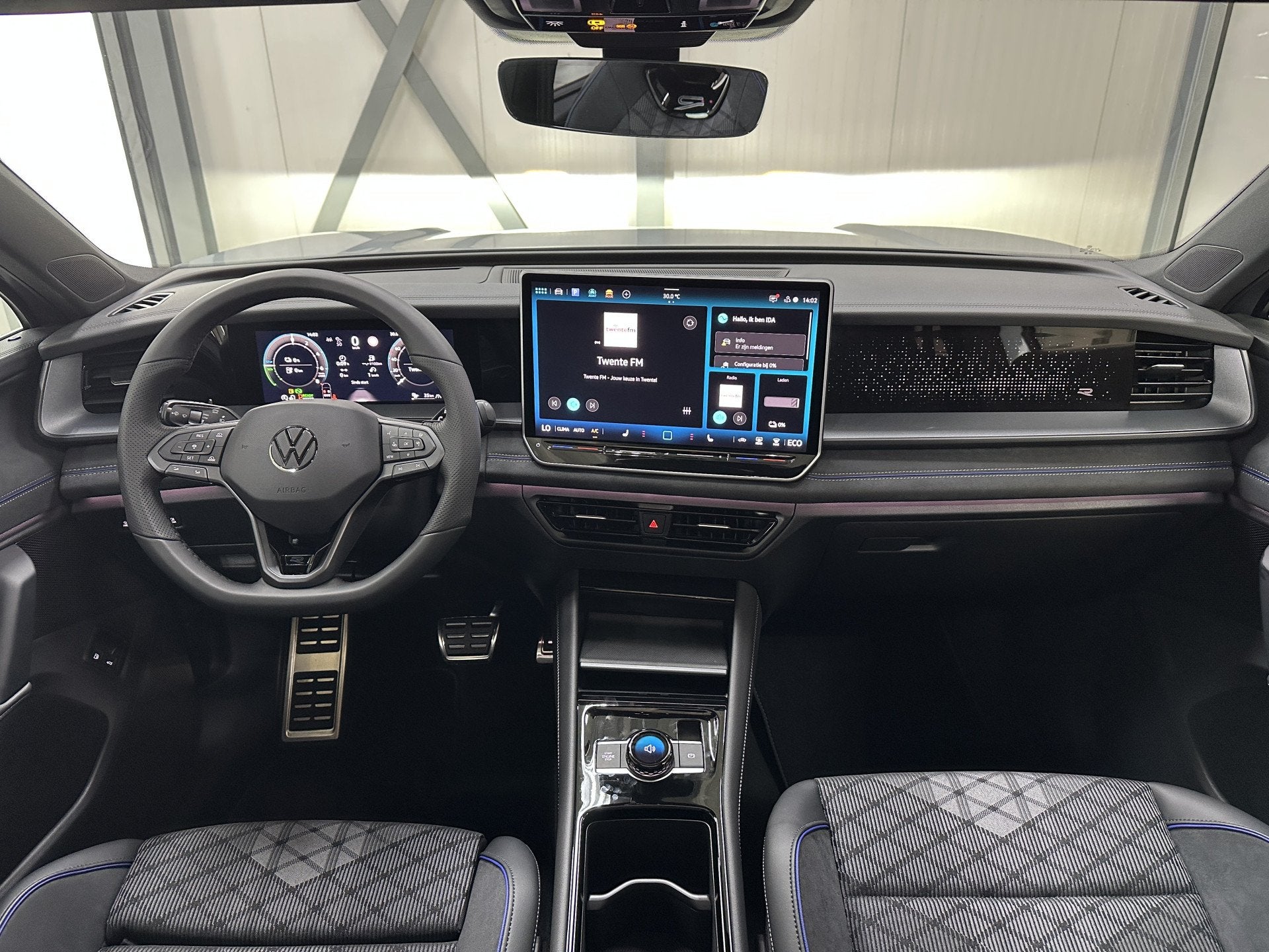 Volkswagen Tayron 1.5 eHybrid R-Line Edition 272pk | Groot s, Auto's, Zwart, 4 cilinders, Leder en Stof, 59 km/l