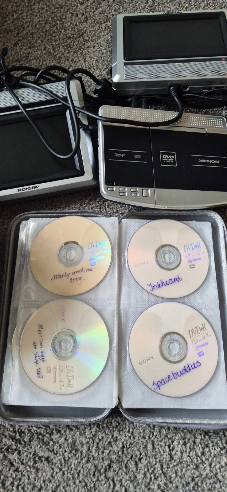 Medion draagbare DVD-speler met twee schermen en tas, Gebruikt, Draagbaar, Ophalen, Overige merken