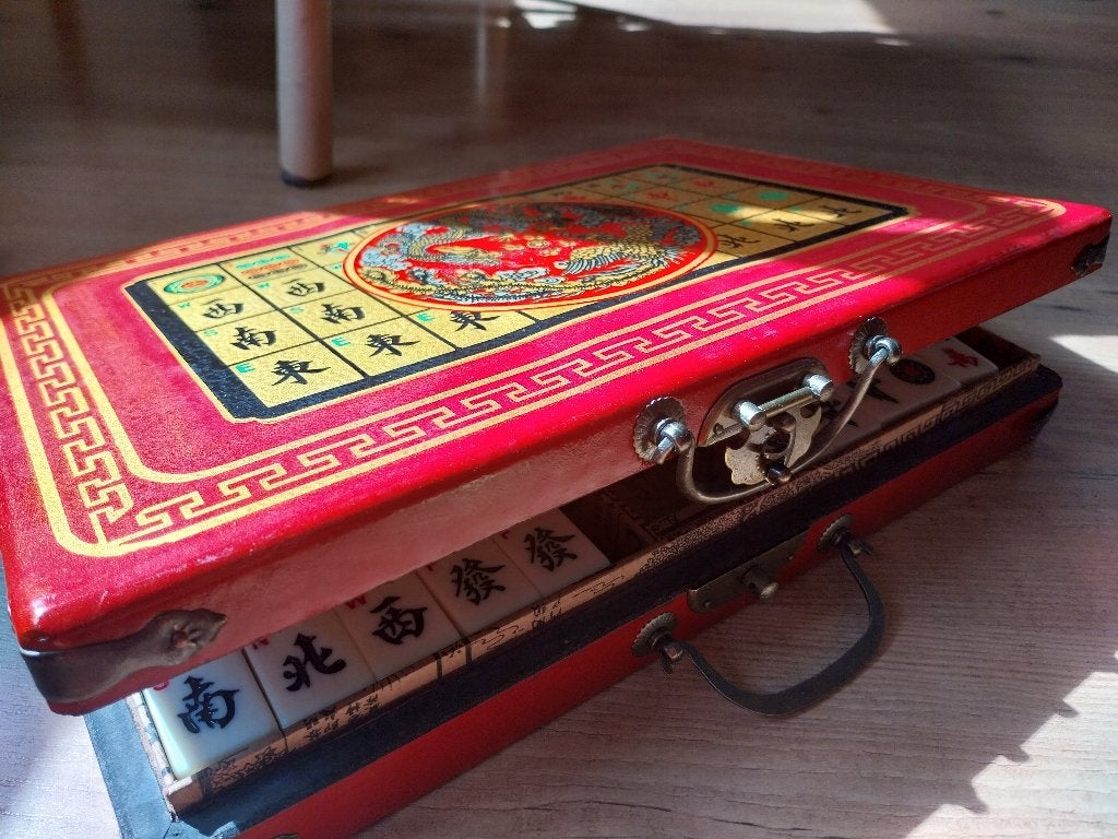 Mayong bordspel, Drie of vier spelers, Ophalen, Nieuw, Diverse uitgevers