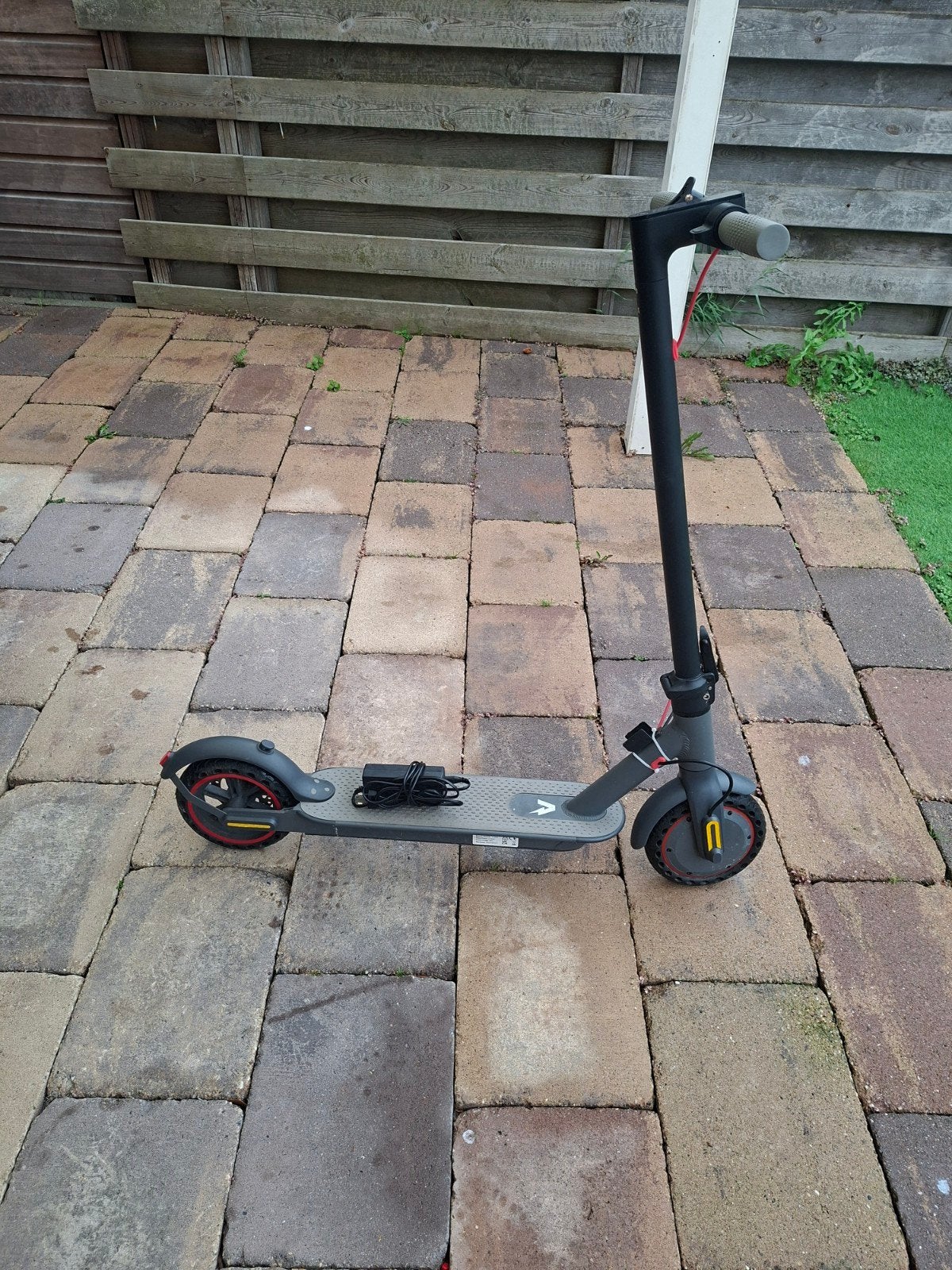 Aampes E-step - Zo goed als nieuw, Ophalen, Zo goed als nieuw, Elektrische step (E-scooter), Aampes