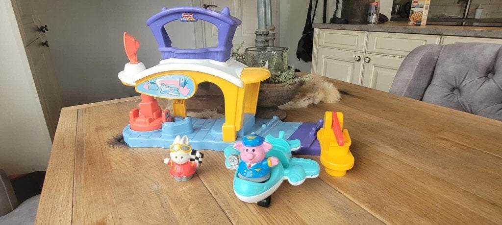 ️ Fisher-Price Little People Vliegveld Speelset, Ophalen of Verzenden, Gebruikt, Speelset
