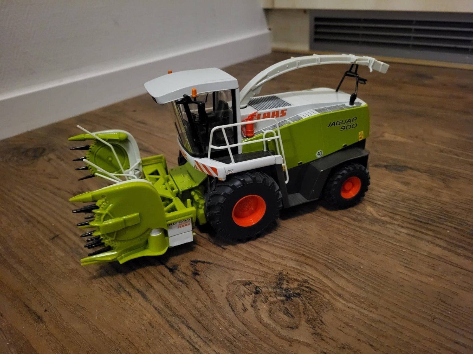 claas jaguar 900 speedstar uh 1:32, Ophalen of Verzenden, Zo goed als nieuw, Tractor of Landbouw, Universal Hobbies