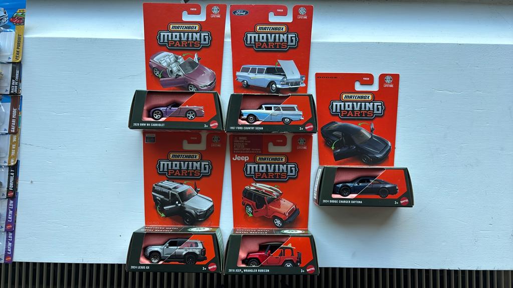 Matchbox Moving Parts 1:64 5x Bmw Lexus Jeep, Ophalen of Verzenden, Nieuw, Auto