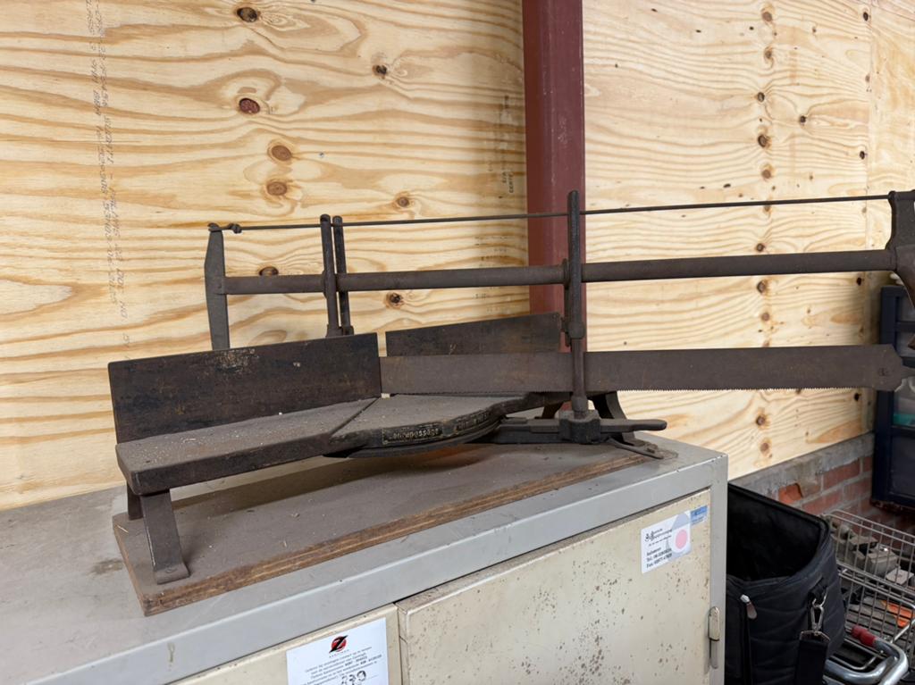Antieke verstekzaag - Vintage gereedschap, Ophalen