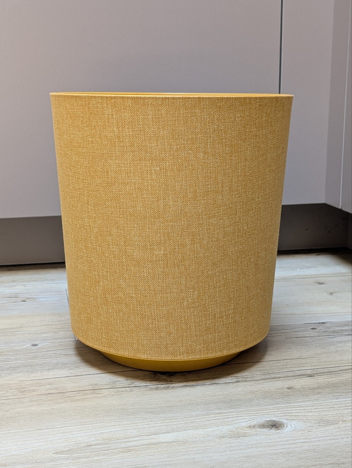 Grote bloempot (31 cm hoog, Intratuin, okergeel, voor binnen, Rond, Binnen, Zo goed als nieuw, Minder dan 40 cm