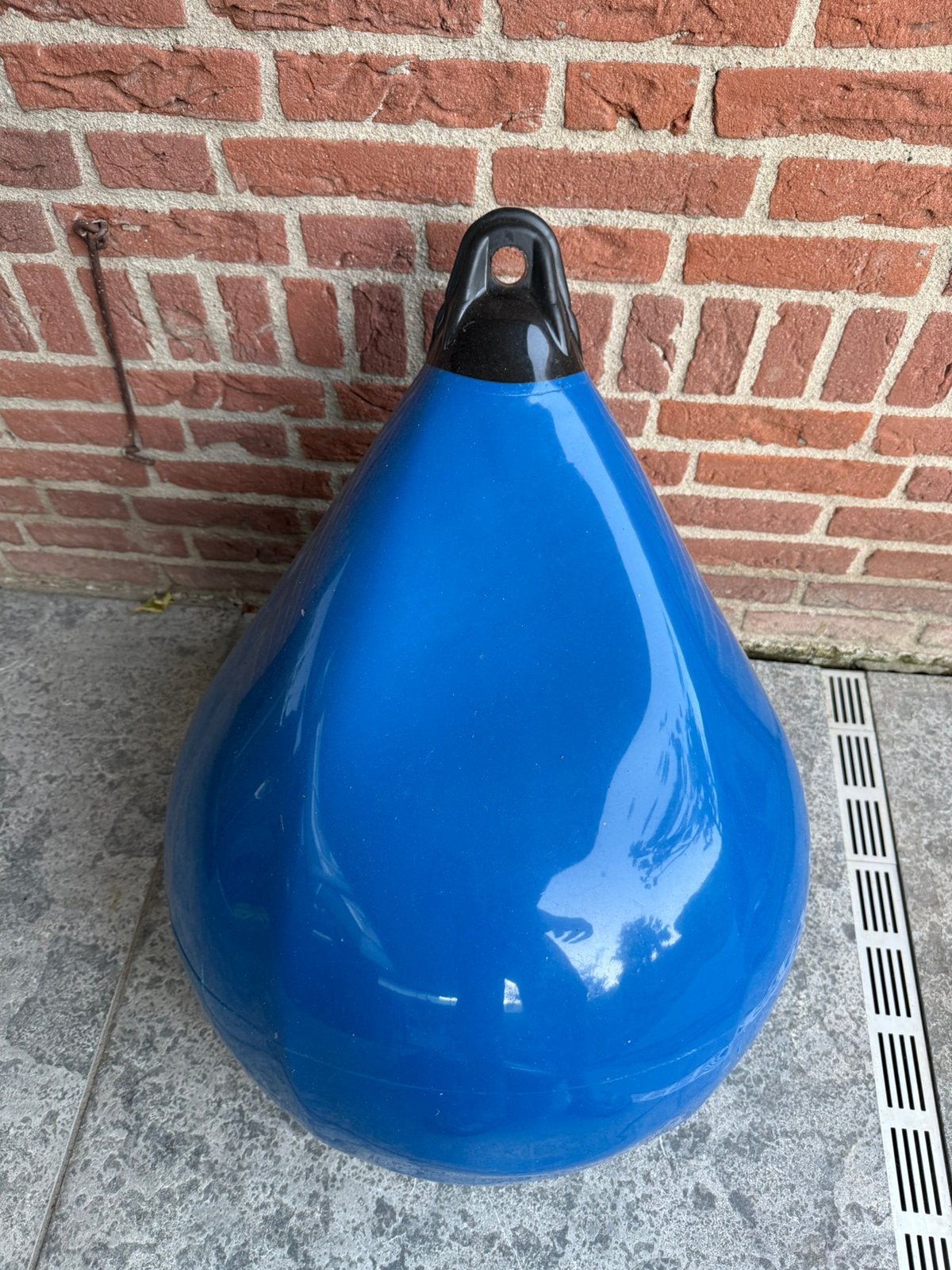 Majoni Bolfender, Ophalen, Nieuw