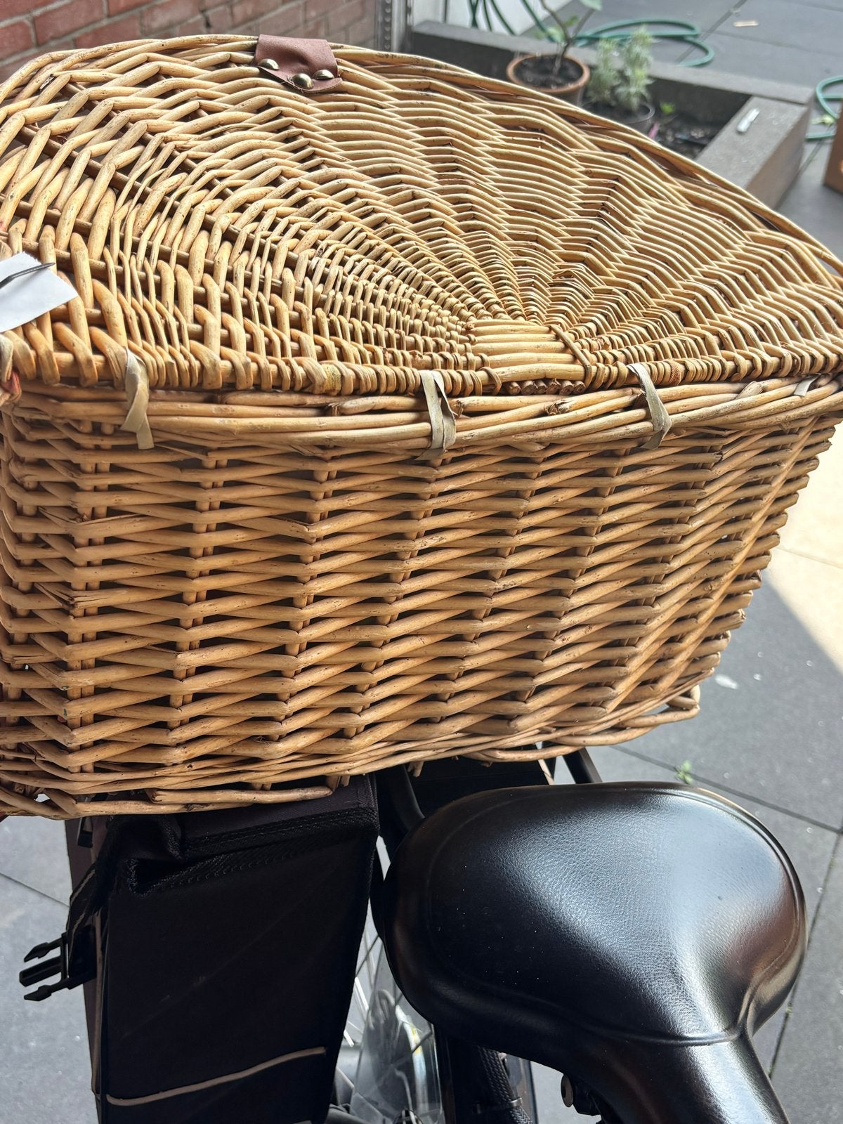 Rotan fietsmand met deksel, Ophalen of Verzenden, Gebruikt, Fietsmand