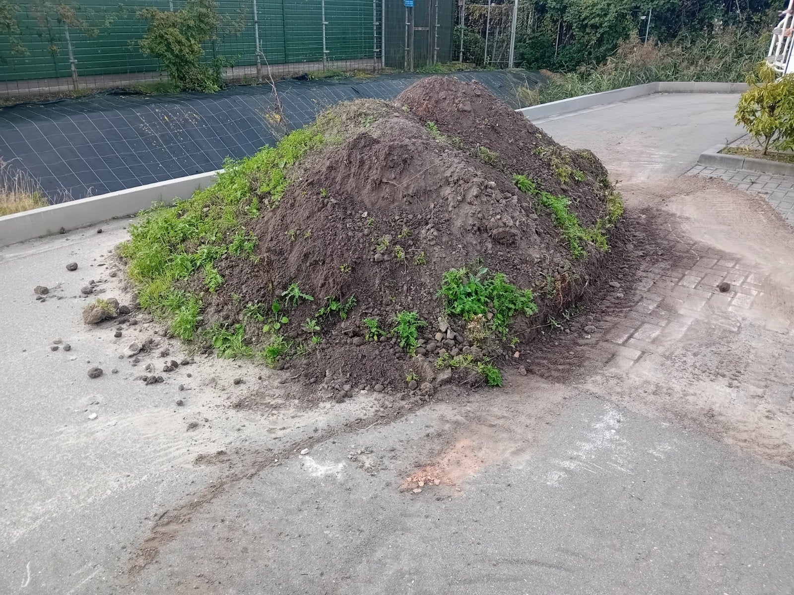 4m2 schone grond., Ophalen, Tuinaarde