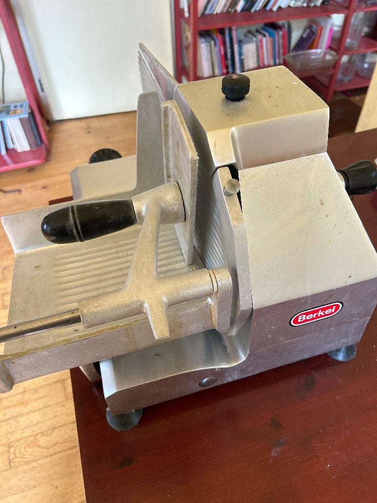 Berkel 250 TC snijmachine, Ophalen, Gebruikt, Zilver, Metaal