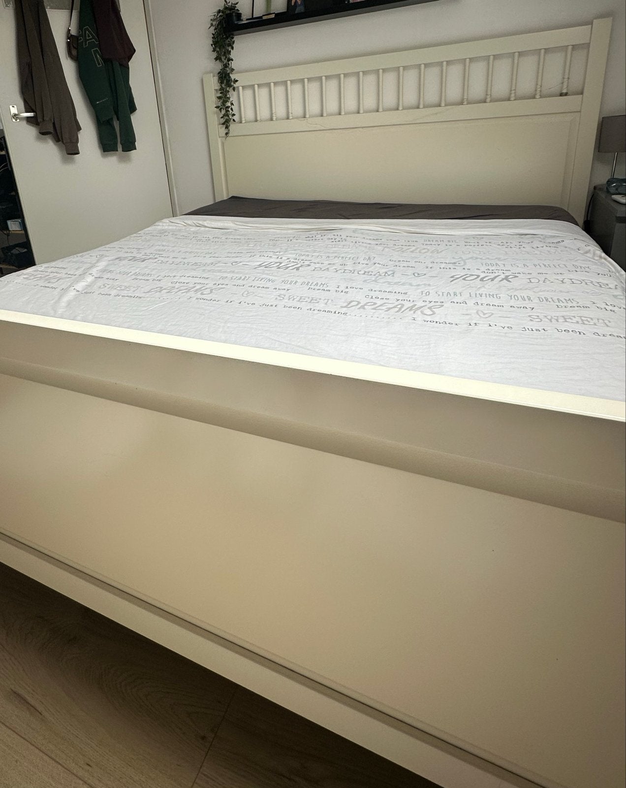 Twee persoonbed incl bedbodems met matrassen, Huis en Inrichting, Slaapkamer | Bedden, Ophalen, Tweepersoons, Overige maten, Hout