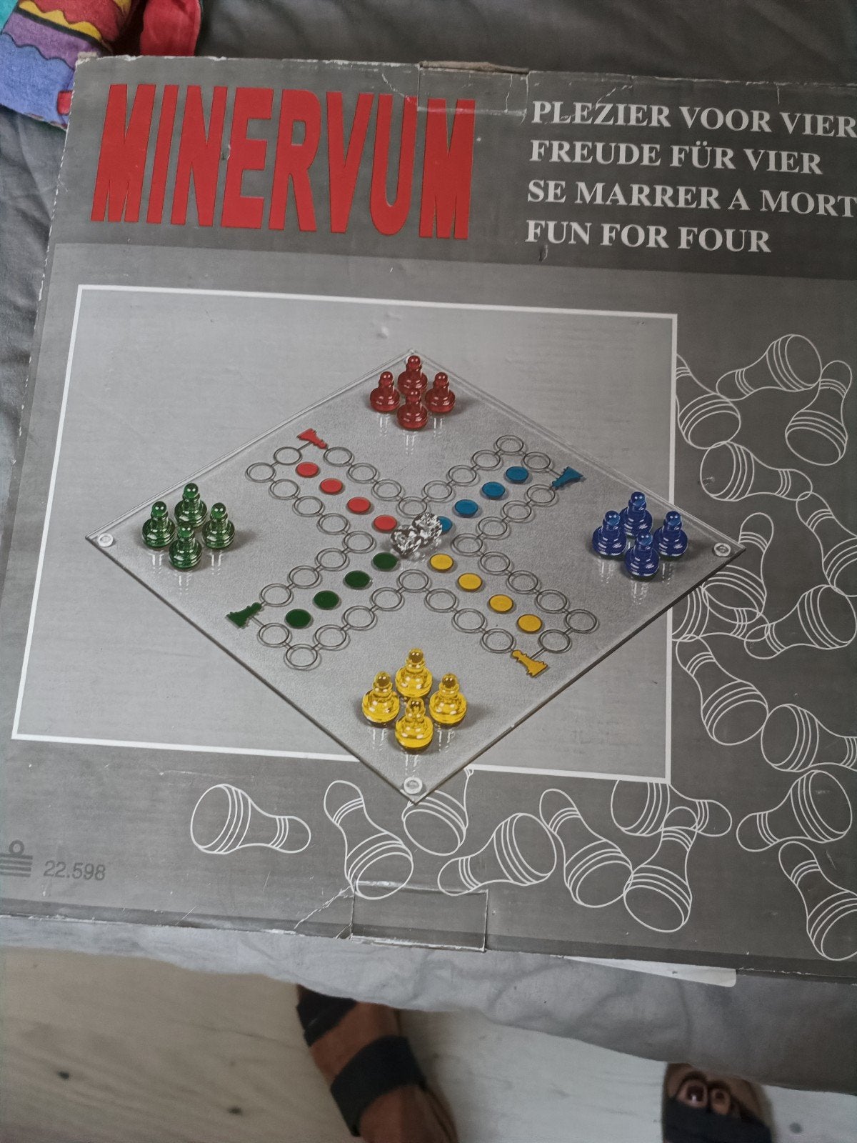 mens erger je niet, Drie of vier spelers, Ophalen, Nieuw