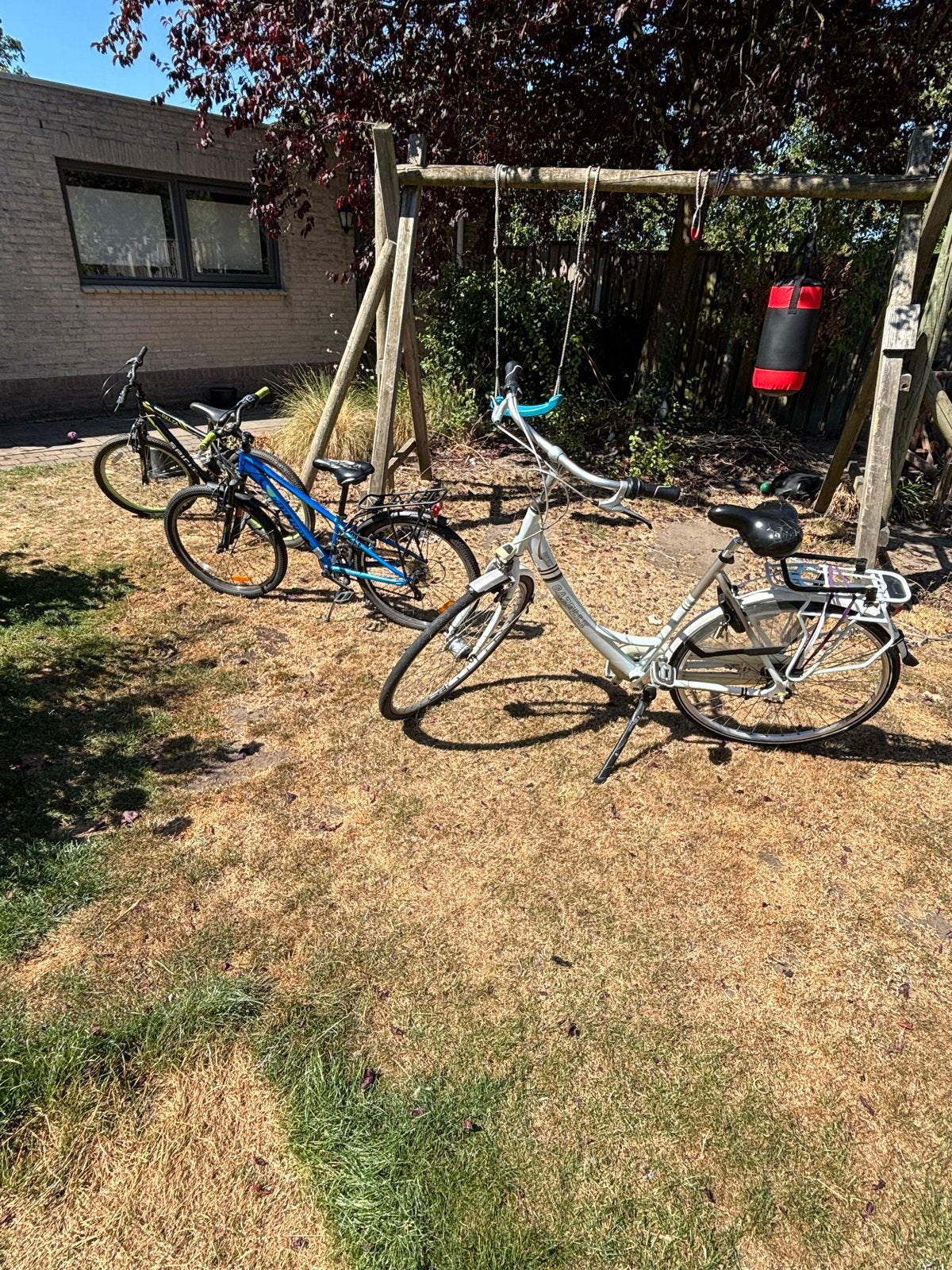 Drie fietsen gratis af te halen, Ophalen, Terugtraprem, Gebruikt, Gazelle