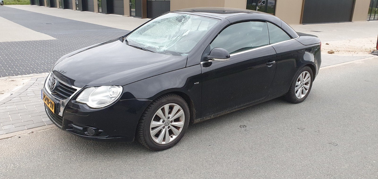 te koop vw eos 2.0 bouwjaar 2007 met lichte schade, Particulier, Te koop