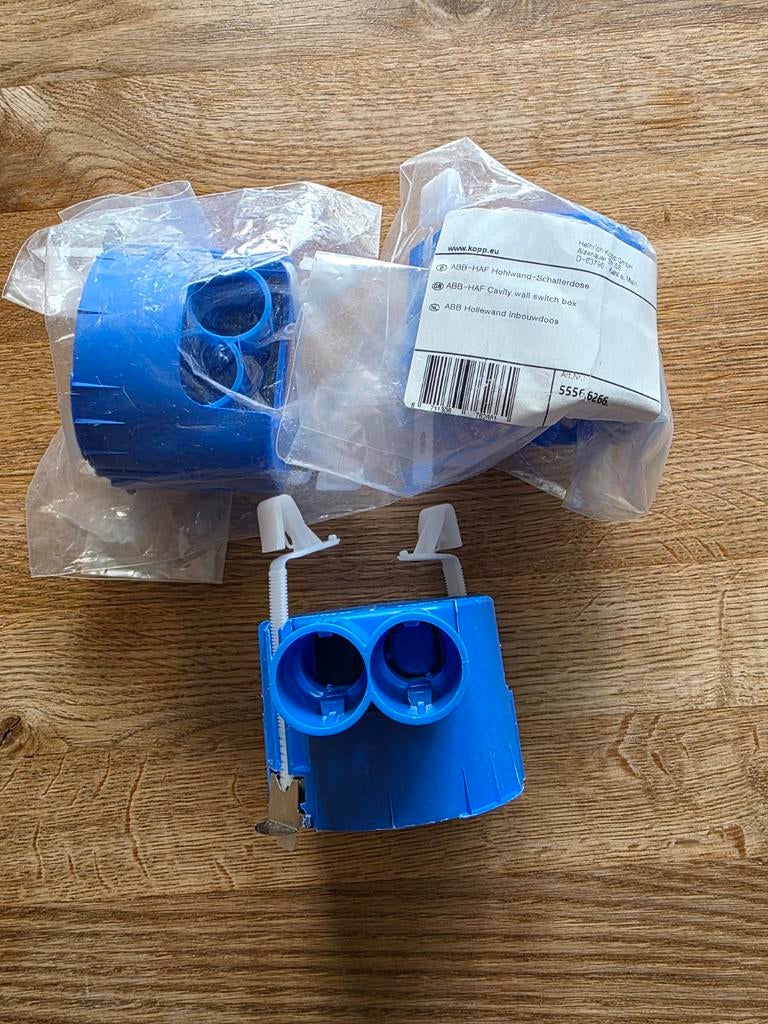 ABB Hollewanddoos, nieuw. 3 stuks samen €4, Ophalen of Verzenden, Nieuw, Overige typen