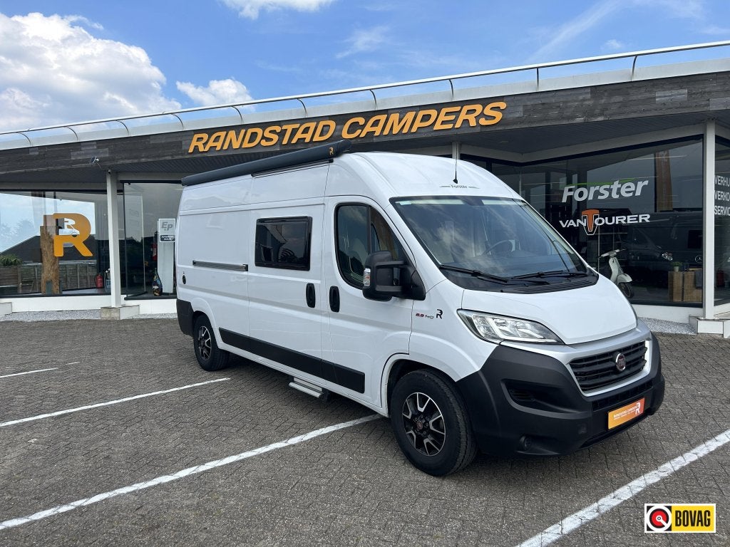 Forster V599 Buscamper Automaat 140 PK maxi chasis, Caravans en Kamperen, Buscamper of Camperbus, Ringverwarming, Fiat, Koelkast