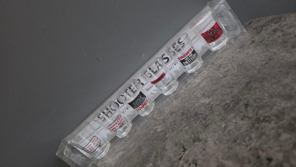 Shotglaasjes met leuke en grappige teksten - Nieuw!, Nieuw, Ophalen of Verzenden, Meerkleurig, Glas