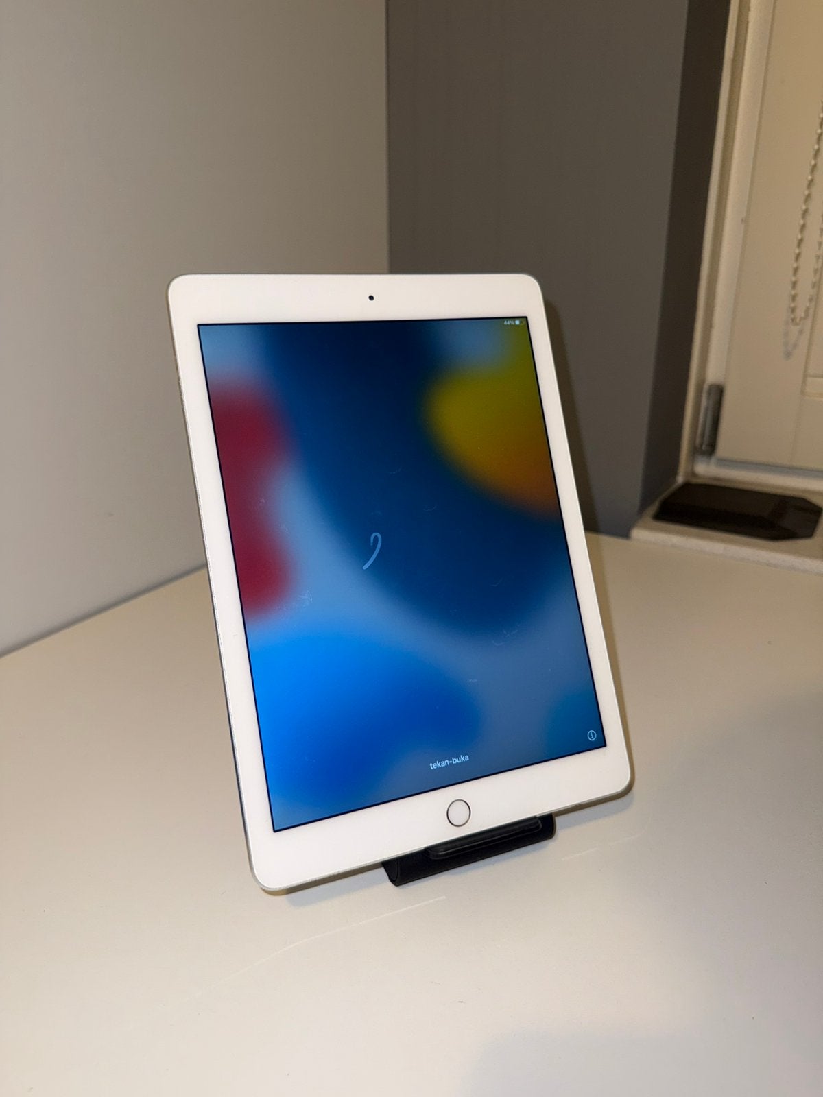 iPad Air 2 – 32GB – Nette staat – Geen krassen – Met oplader, Computers en Software, Gebruikt, 32 GB, Wit, Apple iPad Air