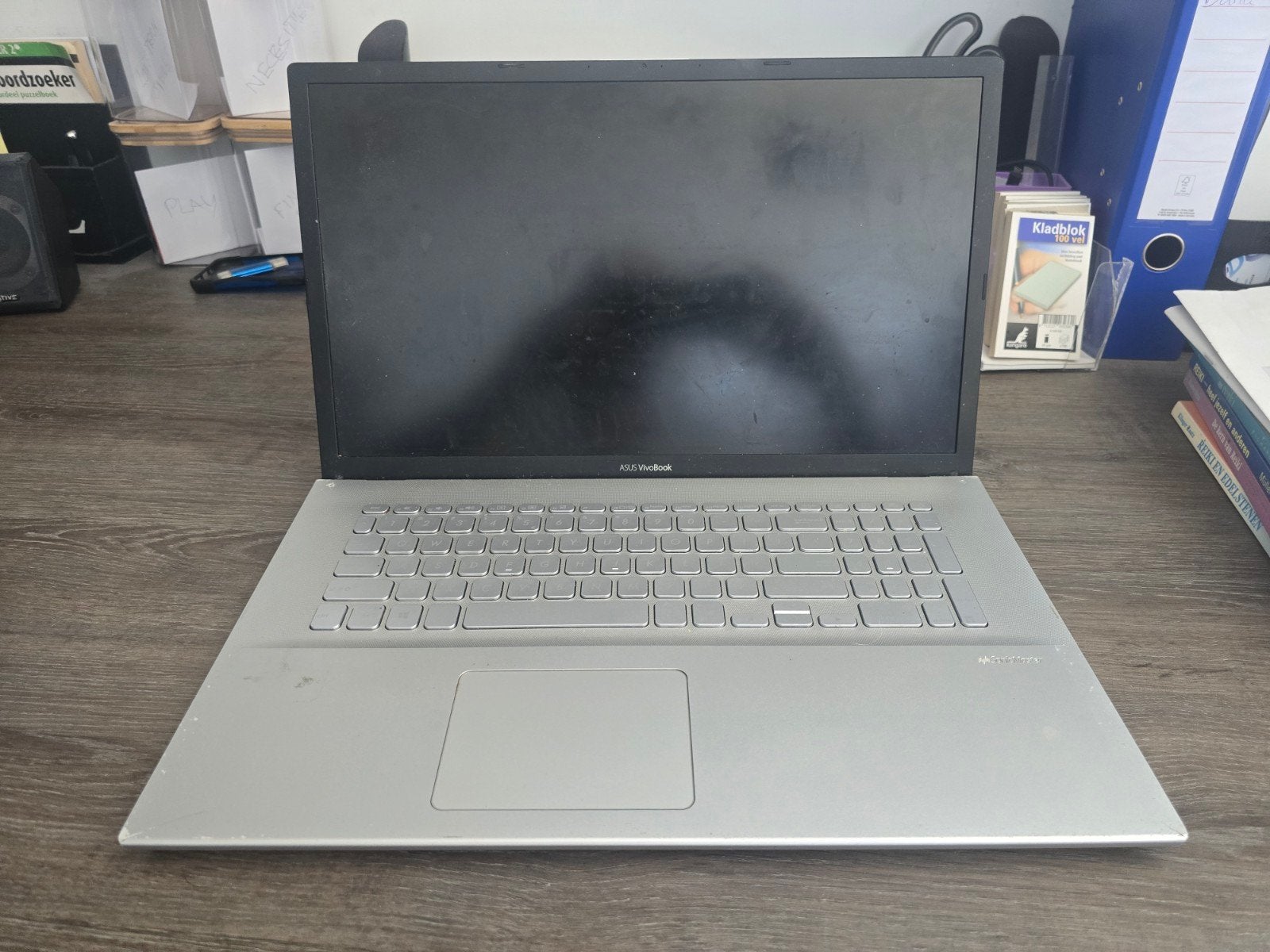 ASUS X712J Laptop - Krachtige en Ruime Notebook, Computers en Software, Gebruikt, Qwerty, 8 GB, ASUS