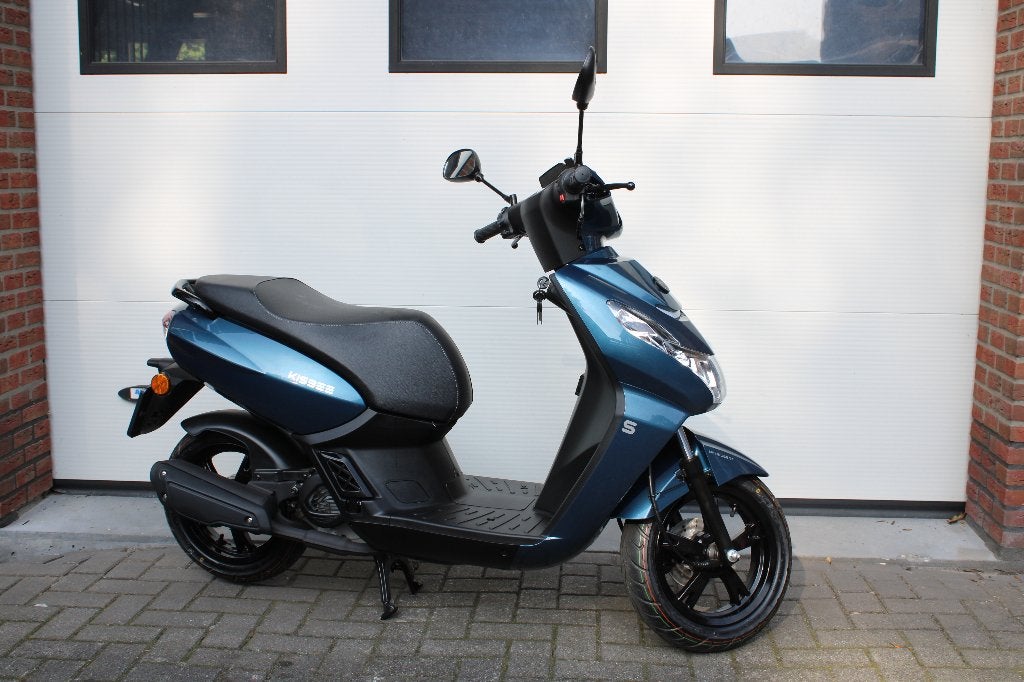 Peugeot Kisbee S River Blue (2025) Slechts 141 km NIEUWSTAAT, Ophalen, Zo goed als nieuw, Benzine, Peugeot
