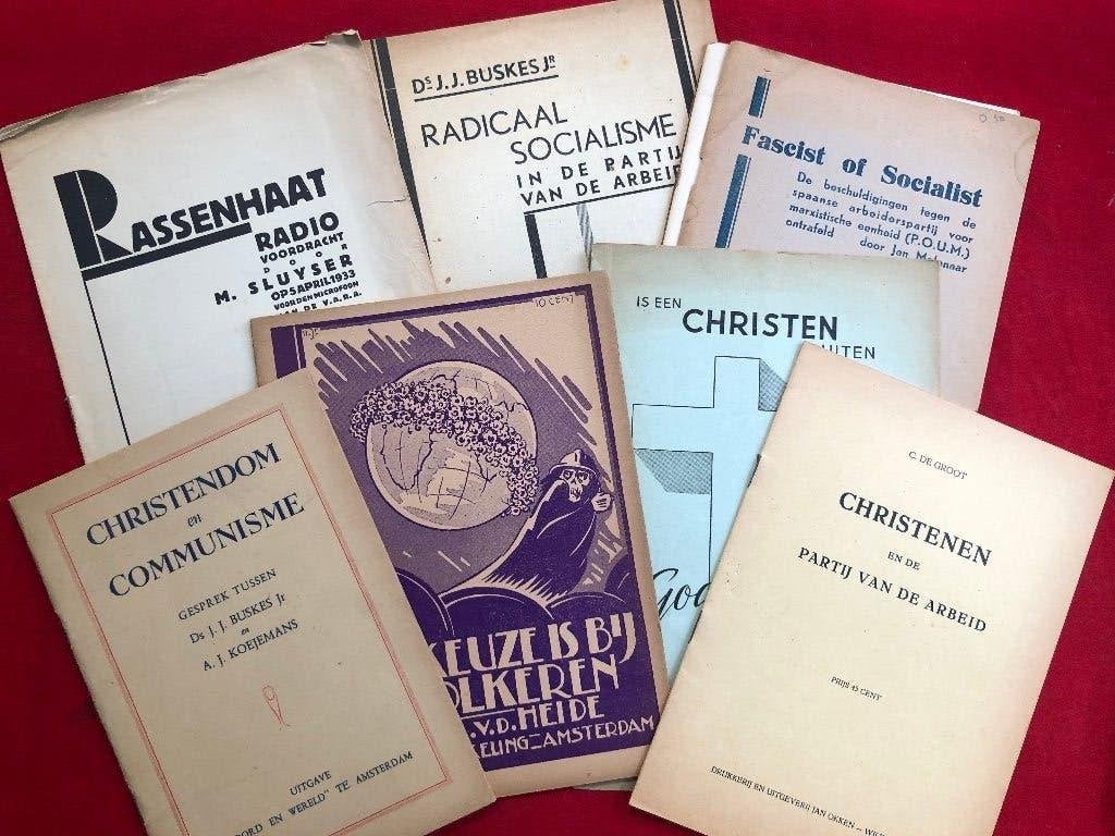 verzameling van 14 boekjes PVDA, SDAP jaren 30 en 40, Verzamelen, Ophalen of Verzenden, 1920 tot 1940, Nederland, Tijdschrift