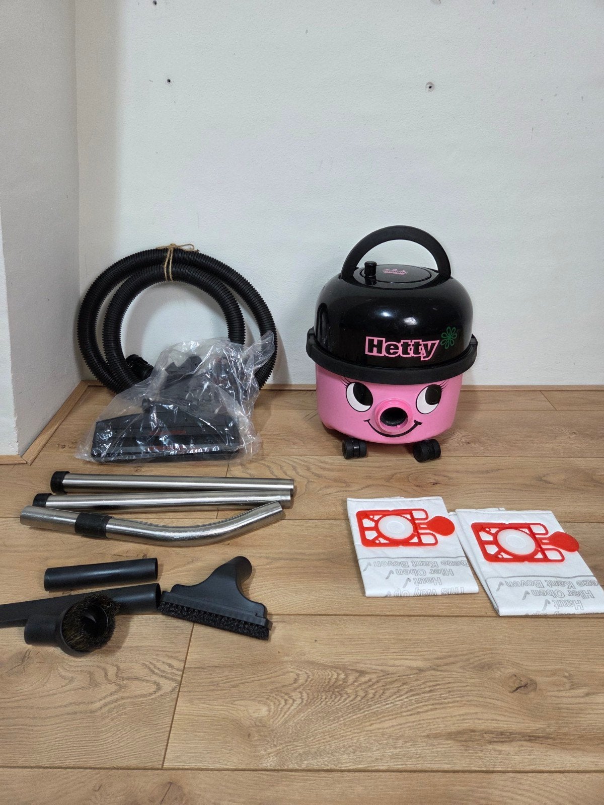 Hetty stofzuiger met accessoires en stofzakken, Witgoed en Apparatuur, Stofzak, Inclusief accessoires, Numatic, Ophalen of Verzenden