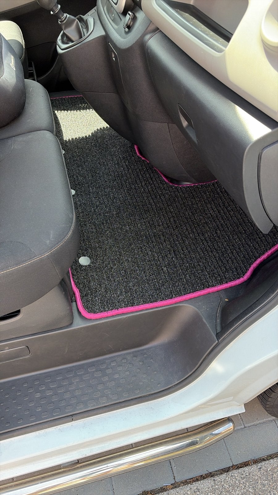 Mattenset dubbel cabine Renault Trafic vanaf 2018, Auto diversen, Ophalen of Verzenden, Zo goed als nieuw