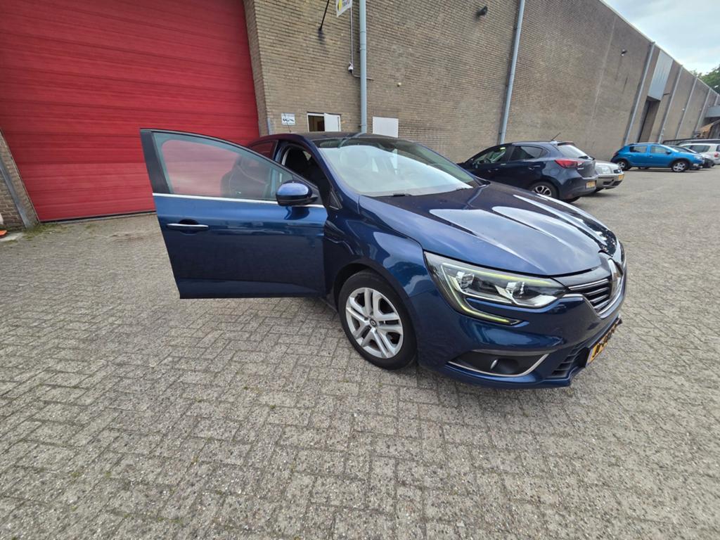 Renault Mégane 1.5 DCI 81KW 2016 Blauw apk tot 7-2027, Auto's, Stof, 4 cilinders, Blauw, 1650 kg