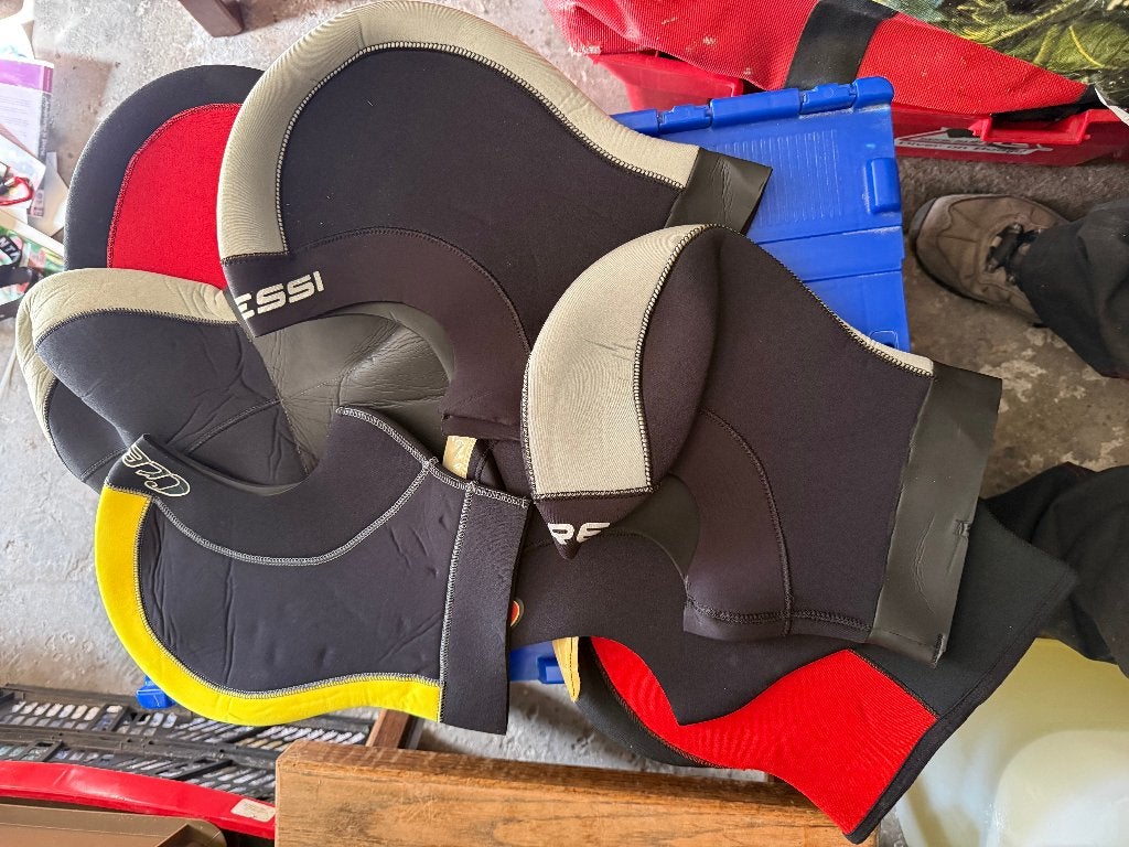 Duikcaps., Watersport en Boten, Ophalen of Verzenden, Zo goed als nieuw, Zwem- of Duikvliezen