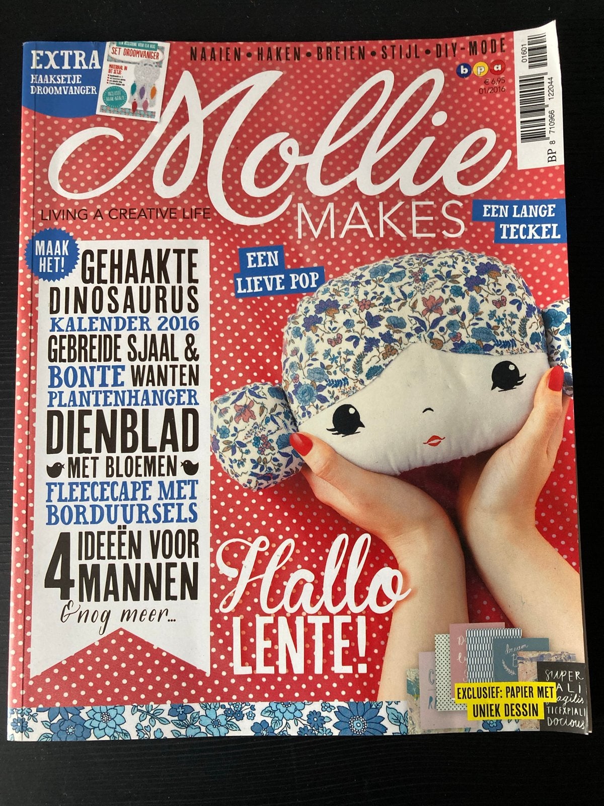 Mollie Makes Magazine - creatief, Ophalen of Verzenden, Gelezen, Damesbladen