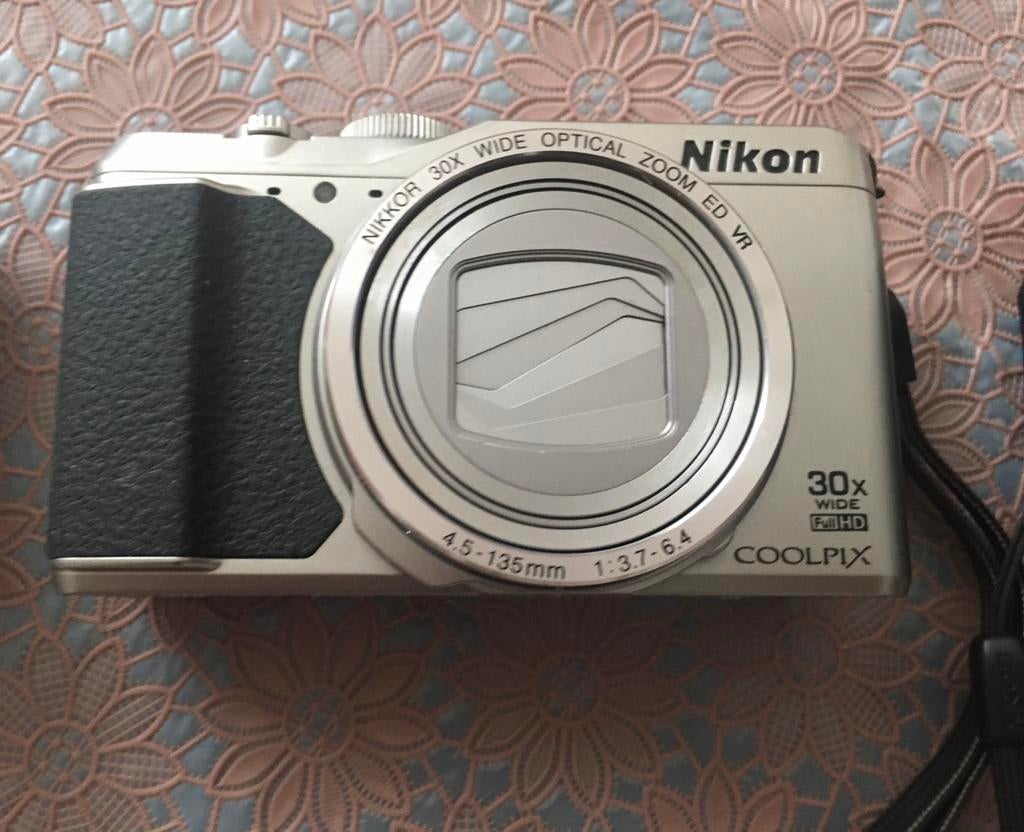 Nikon coolpix S9900, Audio, Tv en Foto, Fotocamera's Digitaal, Ophalen of Verzenden, Zo goed als nieuw, Nikon, 8 keer of meer