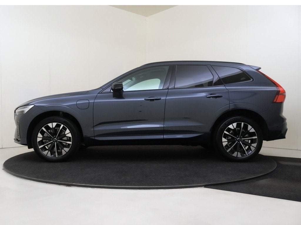 Volvo XC60 T6 AWD Ultra Dark | Luchtvering | Trekhaak | 360, Auto's, Automaat, Gebruikt, 4 cilinders, Blauw