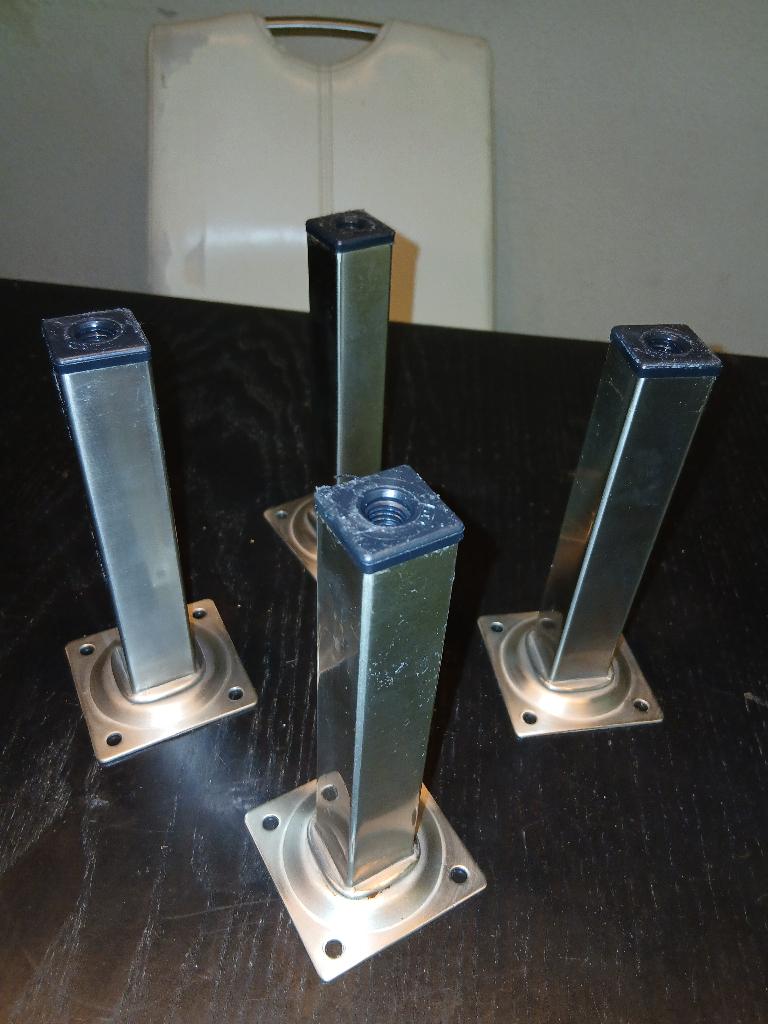 Meubelpoten, 15cm, metaal, 4x. z.g.a.n., Tafelpoot, Minder dan 50 cm, Vierkant, Minder dan 50 cm