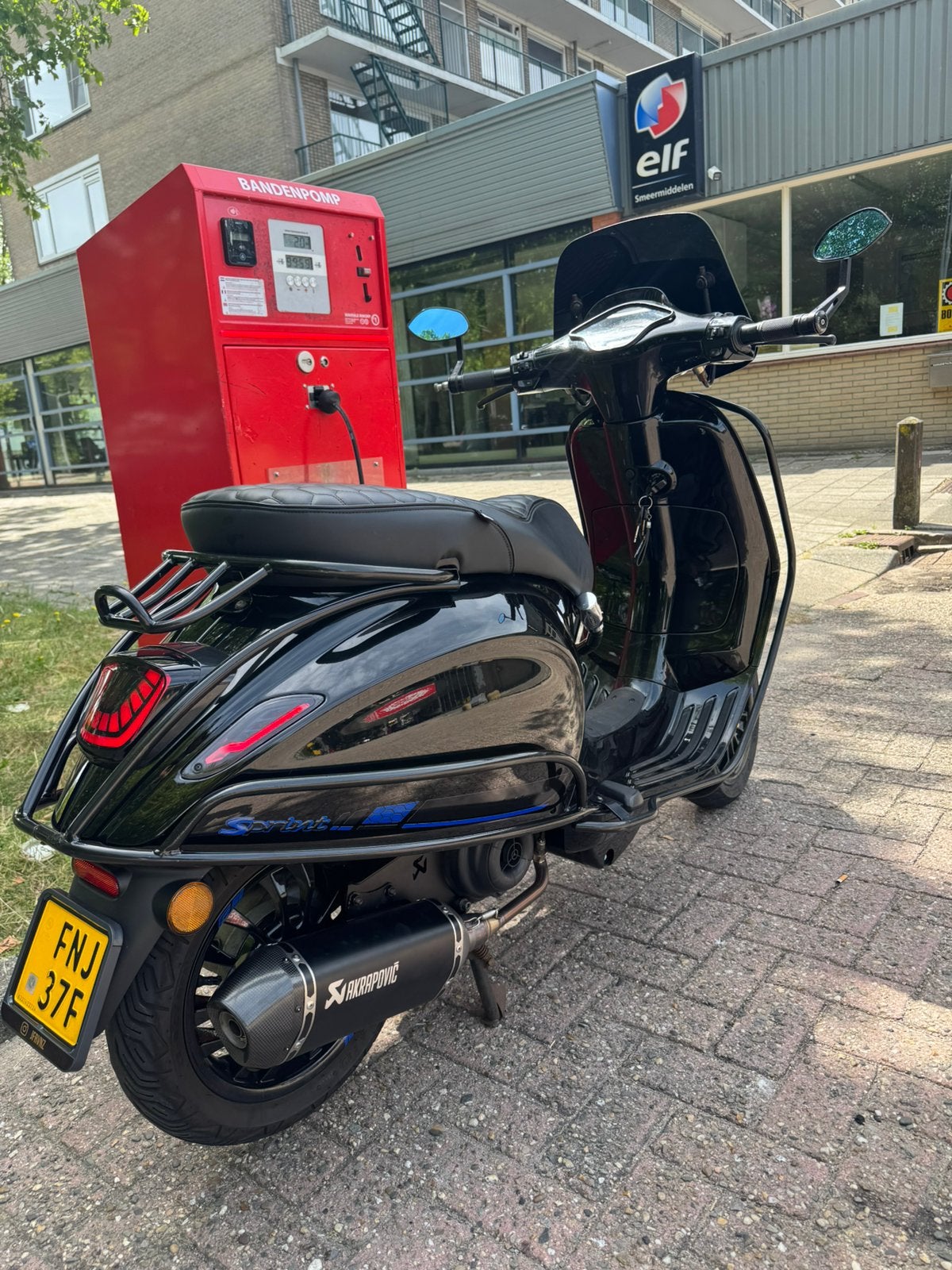 Vespa Sprint 2023 full options | Akrapovic 50cc, Ophalen, Zo goed als nieuw