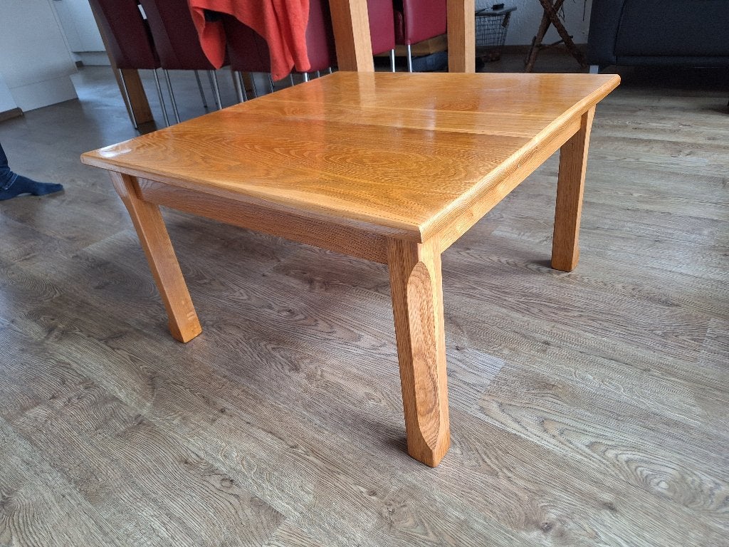 eiken bijzettafel, Huis en Inrichting, Tafels | Bijzettafels, Gebruikt, Vierkant, 55 tot 75 cm, Hout