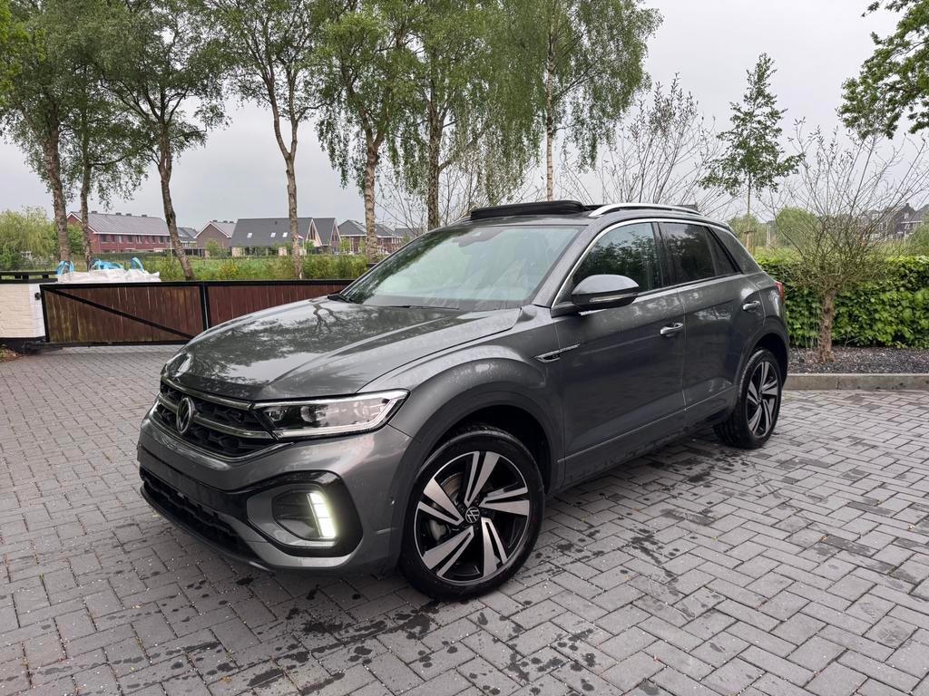 VERKOCHT!!  Volkswagen T-Roc 1.5 TSI DSG R-Line PANO Camera, Munchen, 1498 cc, Volkswagen, SUV of Terreinwagen