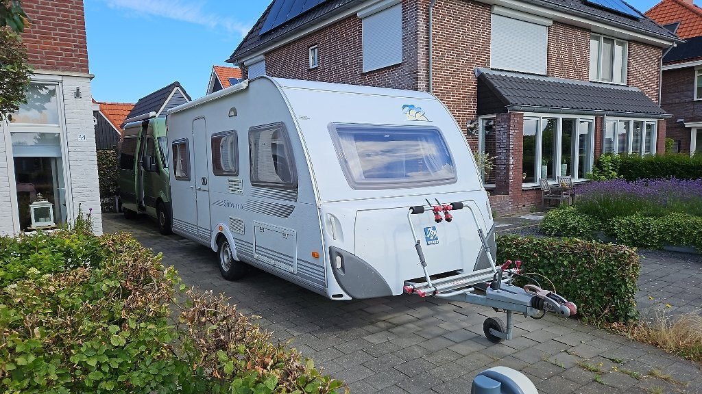 Knaus Sudwind 450 TU uit 2008, Vast bed, Rondzit, 750 - 1000 kg, Particulier