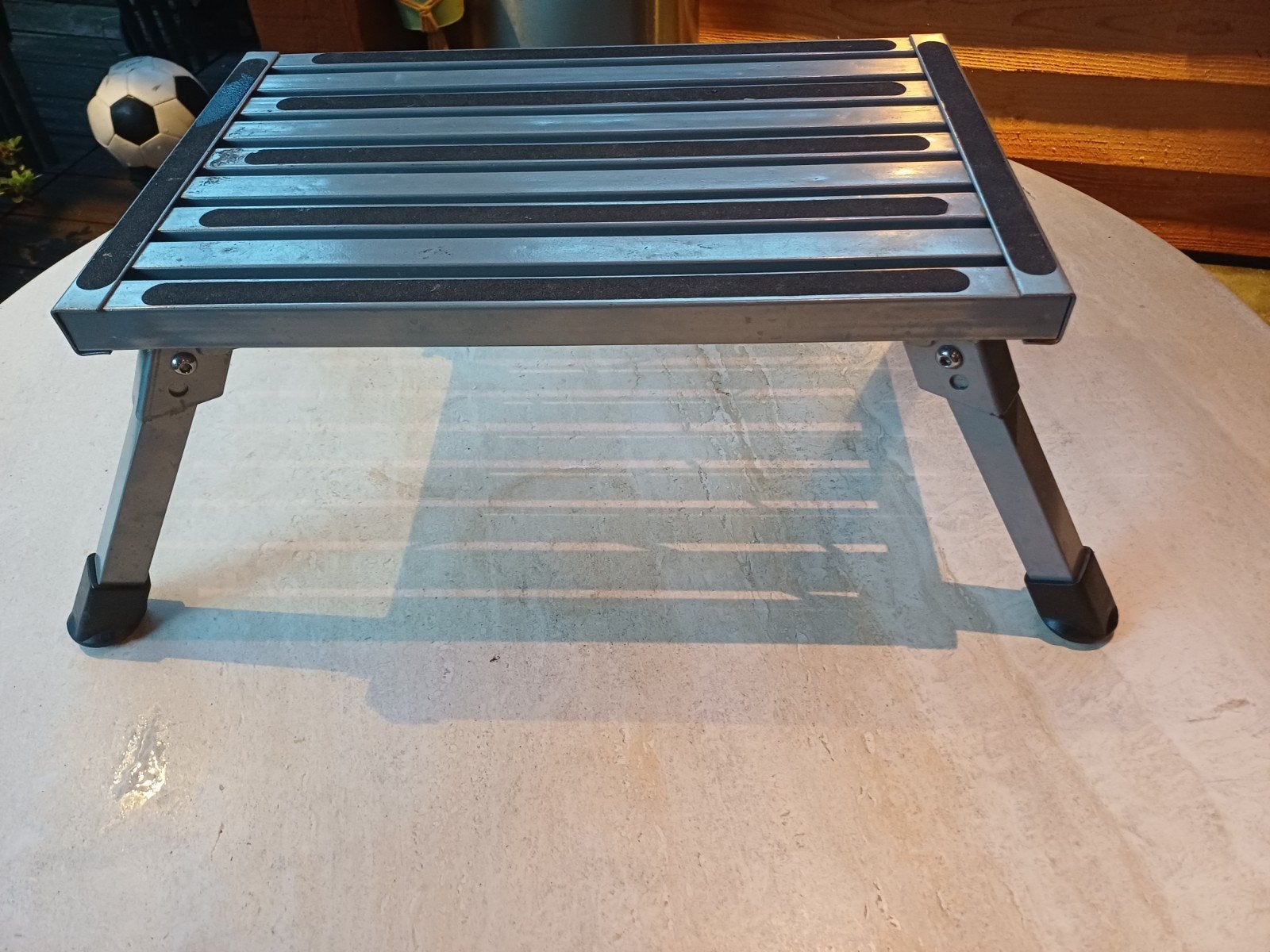 Te Koop opvouwbaar metalen opstapje voor uw caravan & camper, Caravans en Kamperen, Ophalen