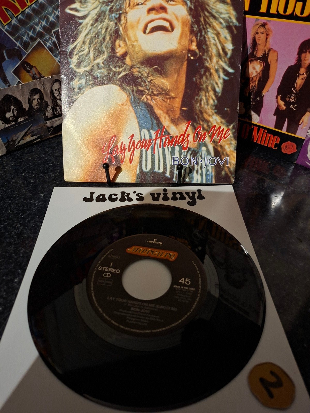 Bon Jovi - Lay Your Hands On Me    1989/2, Cd's en Dvd's, Gebruikt, 7 inch, Ophalen of Verzenden, Beschermende buitenhoes
