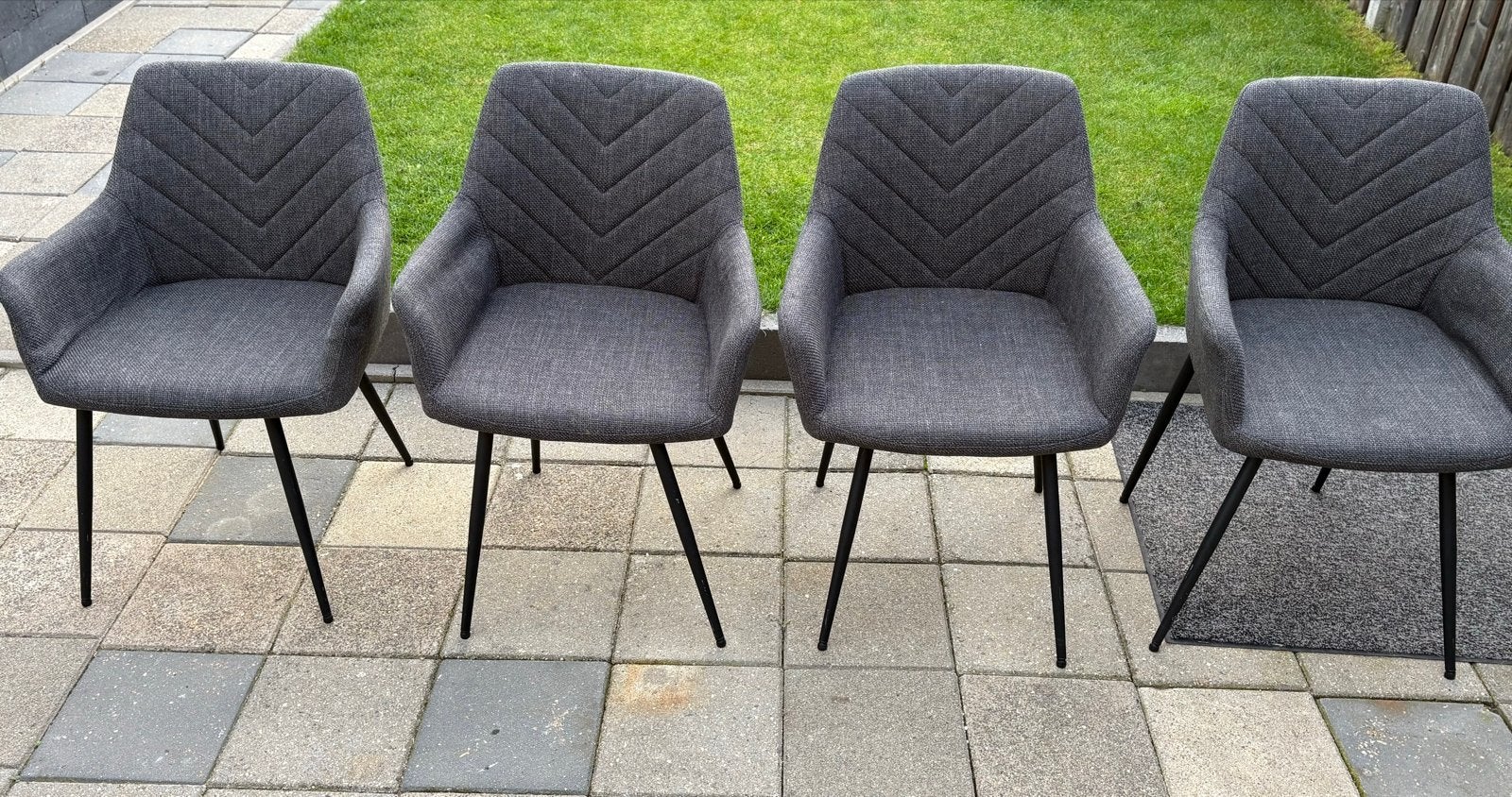 4 grijze eetkamerstoelen, Ophalen, Zo goed als nieuw, Vier, Stof