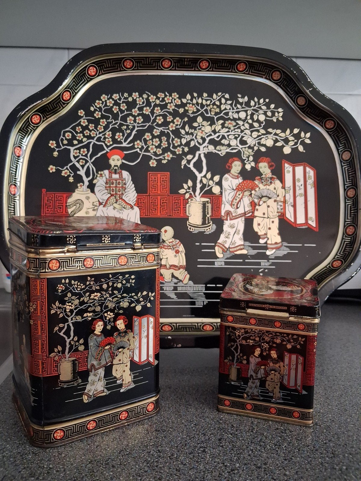 GROOT DIENBLAD MET LEUKE THEE BLIKKEN IN AZIATISCHE STIJL, Ophalen of Verzenden, Gebruikt, Overige, Overige merken