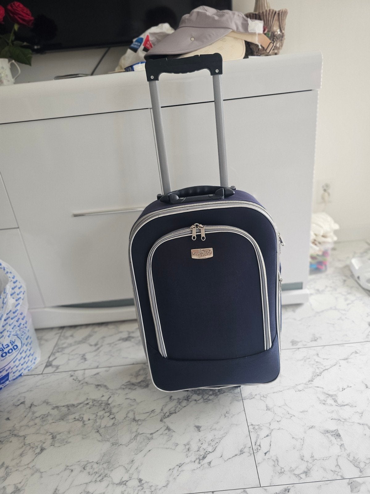 De handbagage is 51 centimeter lang en 37 centimeter breed;, Ophalen of Verzenden, Zo goed als nieuw