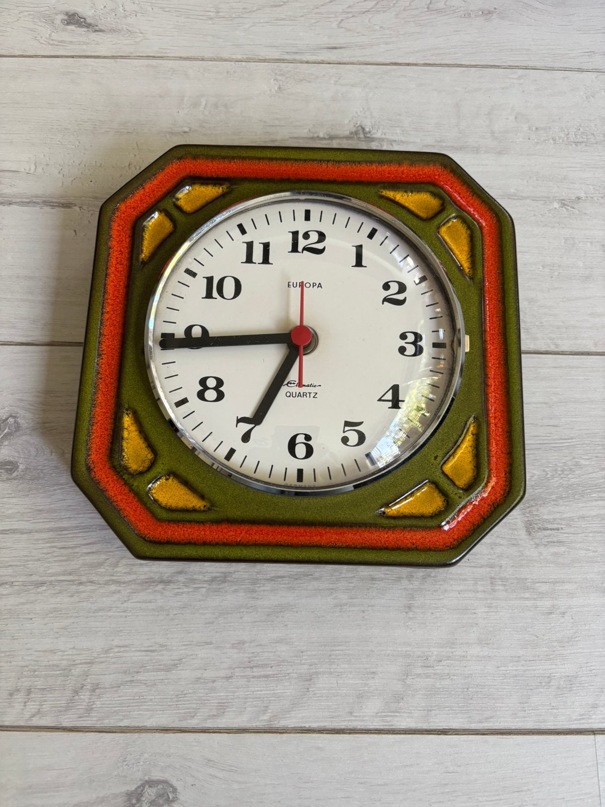 Vintage Keramische Wandklok Europa Quartz – Jaren ’70, Ophalen of Verzenden