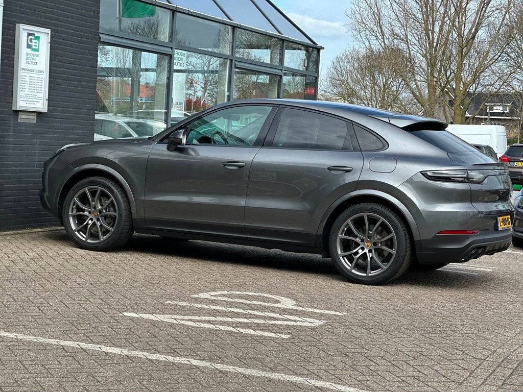 Porsche Cayenne Coupé 3.0 E-Hybrid/PANO-DAK/LEDER/CAMERA/NL, Auto's, Porsche, Automaat, Cayenne, 14 kWh, Gebruikt