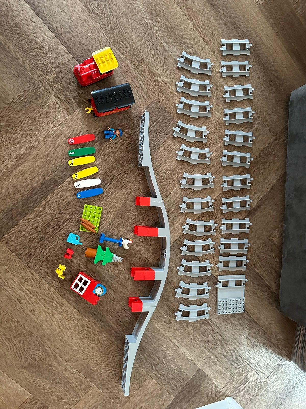Lego Duplo Trein met Rails en Brug - Complete Set, Kinderen en Baby's, Ophalen of Verzenden, Zo goed als nieuw, Compleet, Duplo
