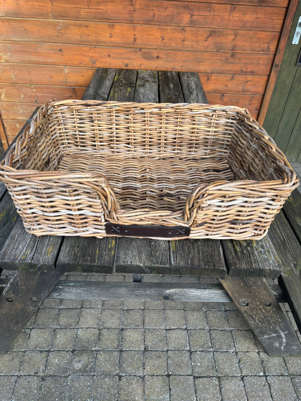 Rieten hondenmand, Ophalen, Gebruikt, Riet
