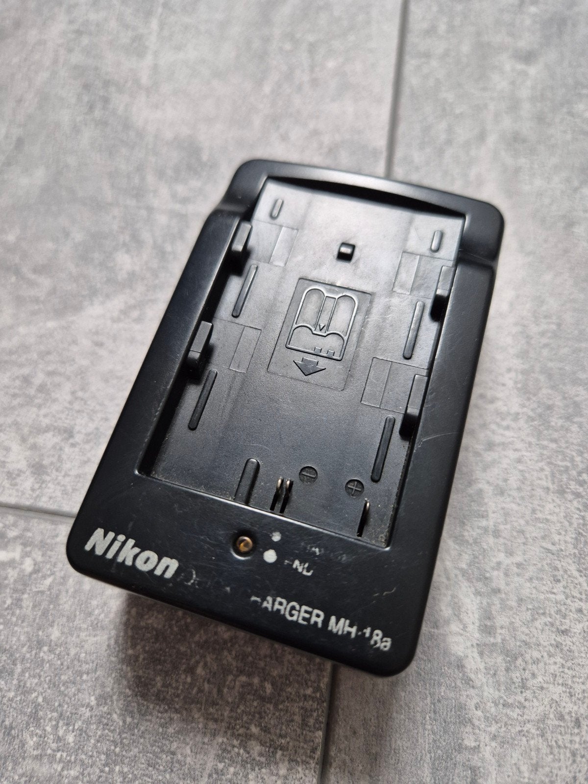 Nikon Quick Charger (mh-18a), Audio, Tv en Foto, Fotografie | Accu's en Batterijen, Gebruikt, Acculader, Canon, Canon