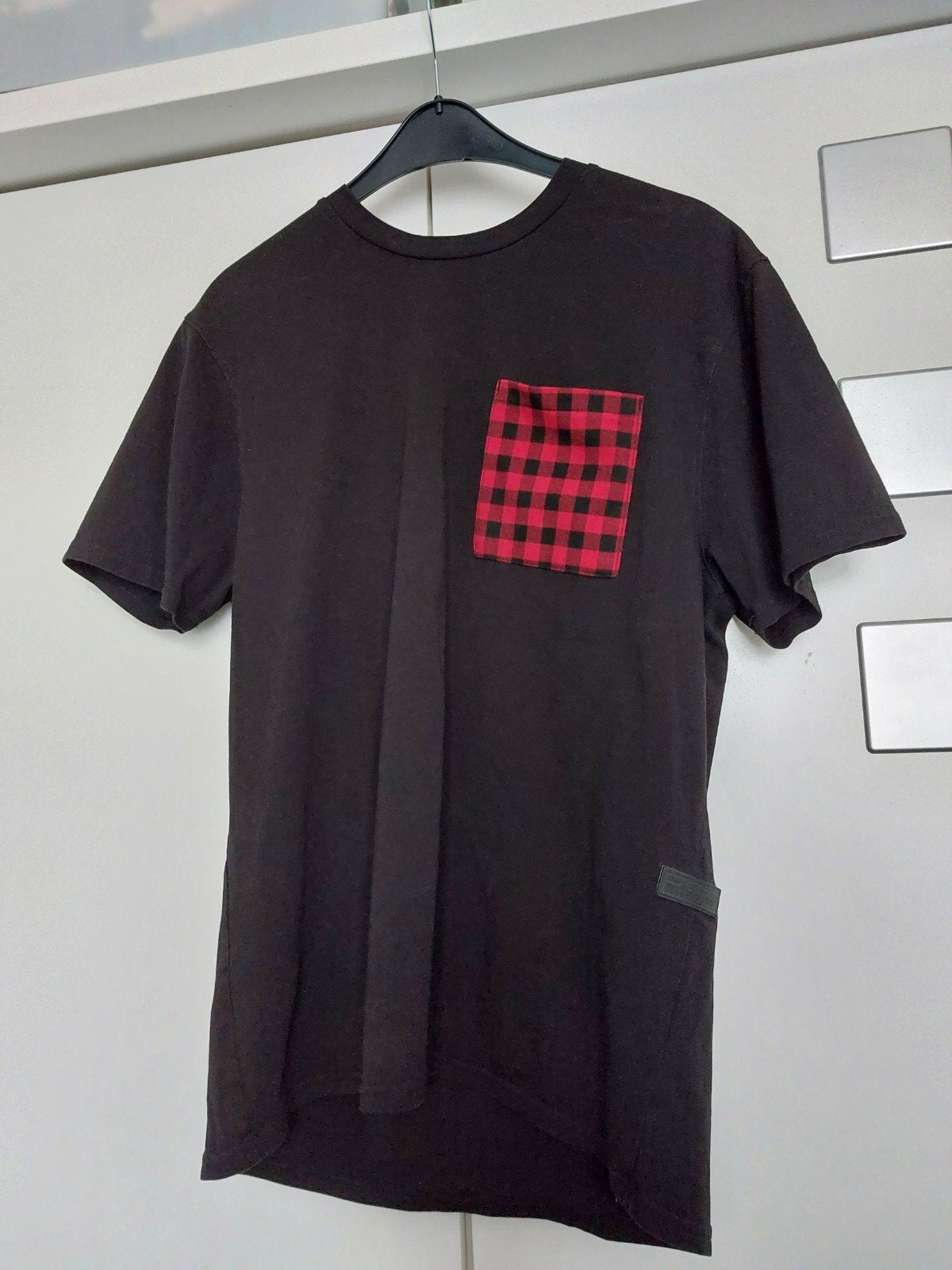 Zwart T-shirt met rood borstzakje maat XL, Kleding | Heren, Zwart, Maat 56/58 (XL), Ophalen of Verzenden, Coolcat
