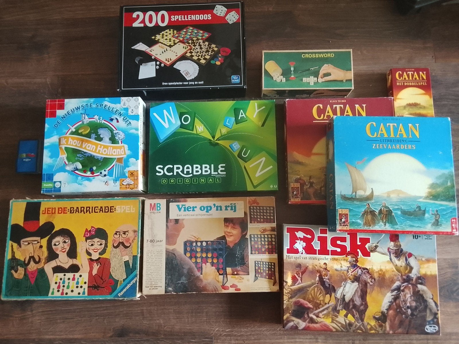 Diverse Bordspellen: Catan, Risk, Scrabble, Vier op een Rij, Hobby en Vrije tijd, Vijf spelers of meer, Ophalen of Verzenden, Gebruikt
