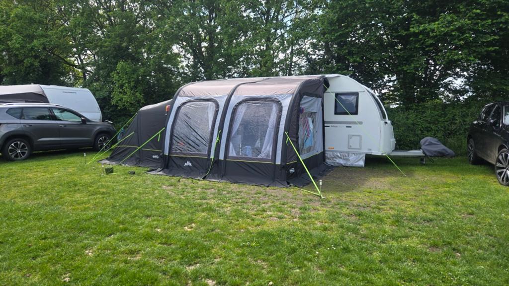 Viera 320x300 voortent met aanbouw en slaapcabine, Caravans en Kamperen, Ophalen